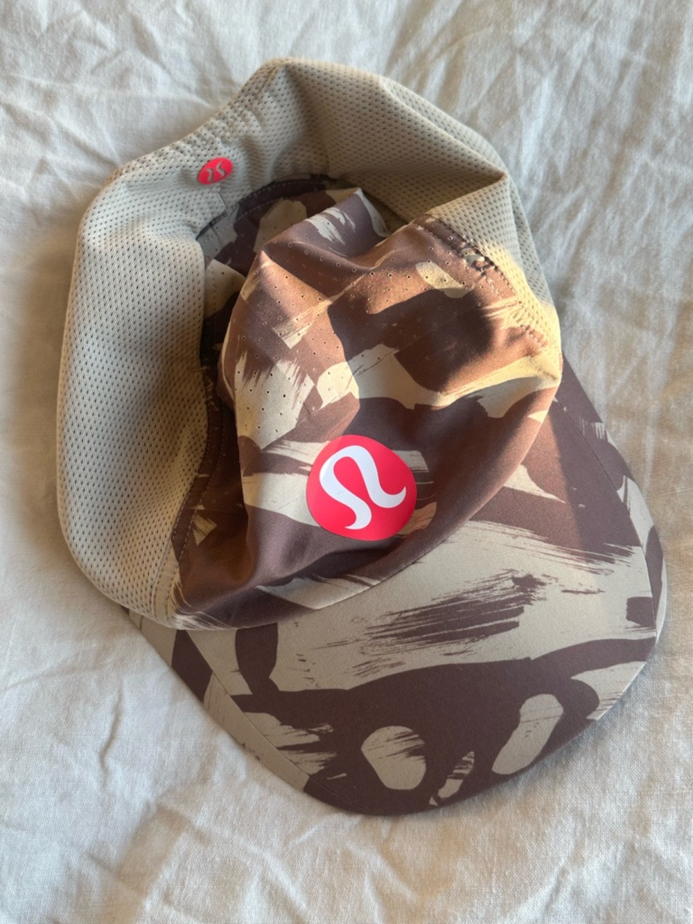 Lululemon multi paneled running hat